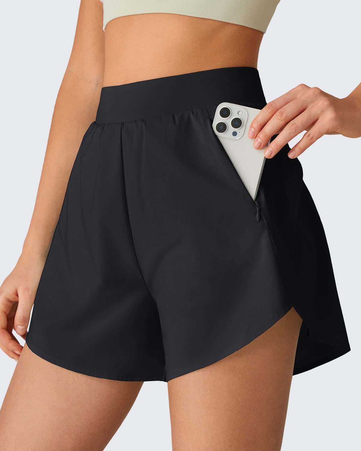 G4Free Chillwhisp 2.5" Dolphin Hem Running Shorts with Pockets