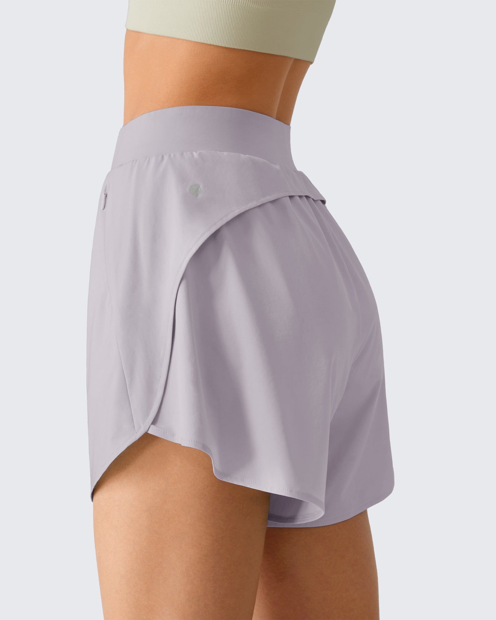 G4Free Chillwhisp 2.5" Dolphin Hem Running Shorts with Pockets