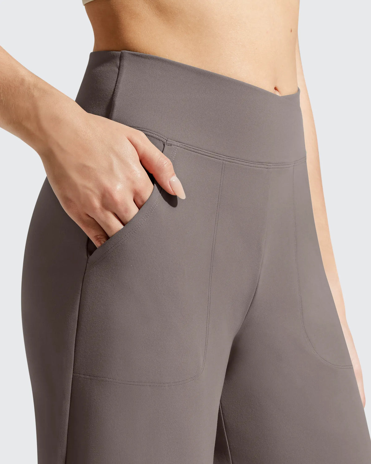 EverGoing Cross Waist Pockets Athletic Shorts 6''