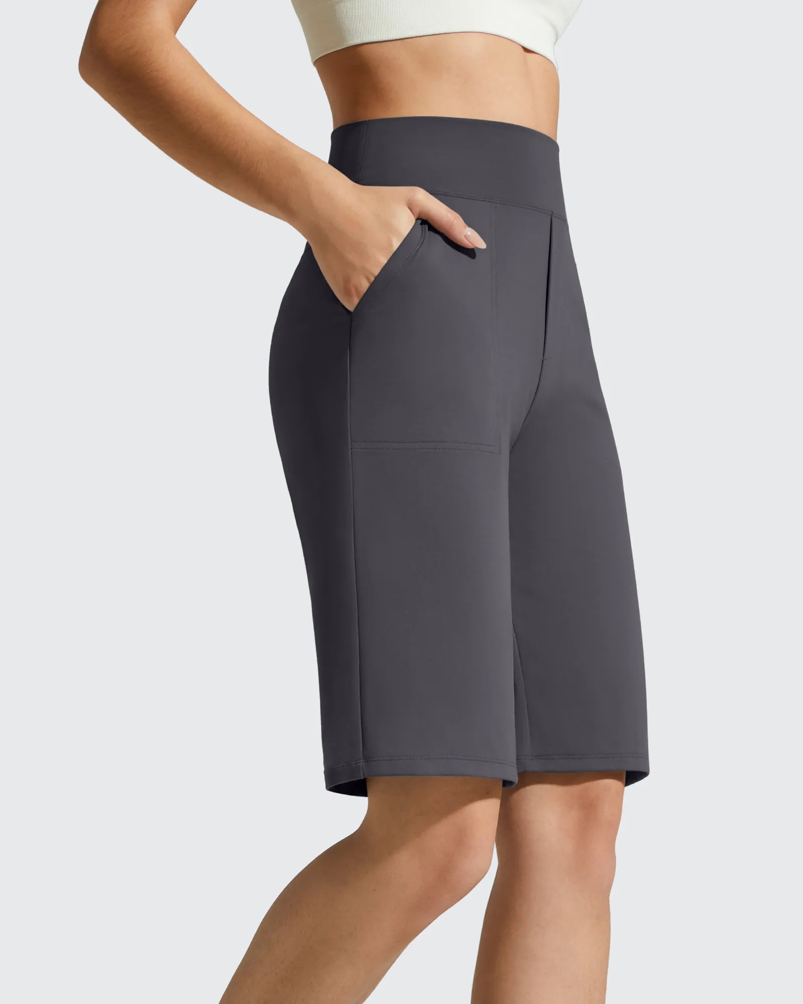 EverGoing Bermuda Pockets Knee Length Shorts 10"