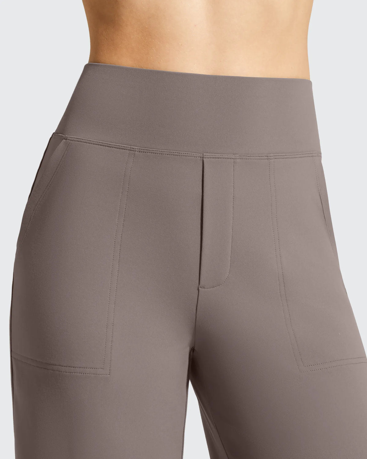 EverGoing Bermuda Pockets Knee Length Shorts 10"