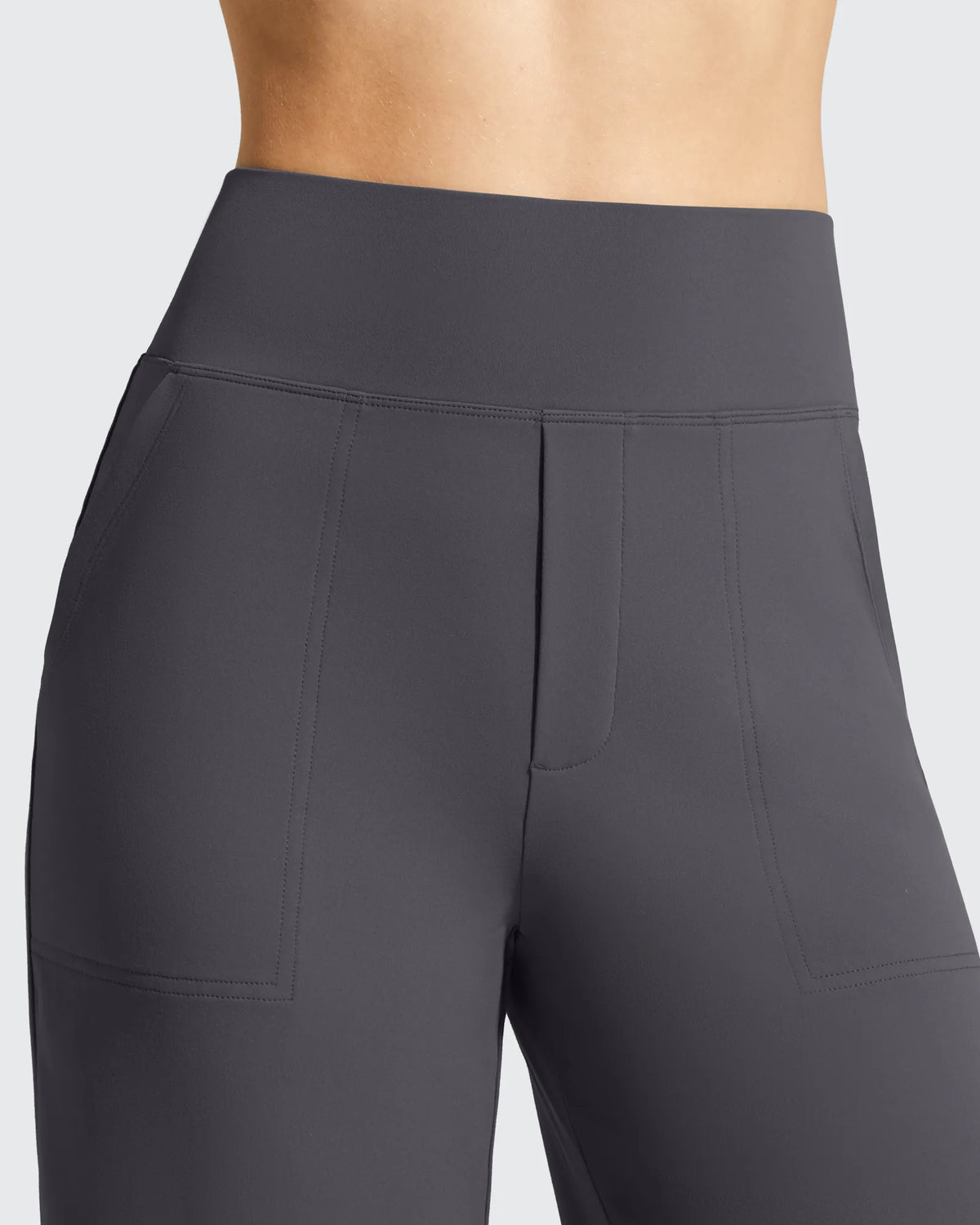 EverGoing Bermuda Pockets Knee Length Shorts 10"