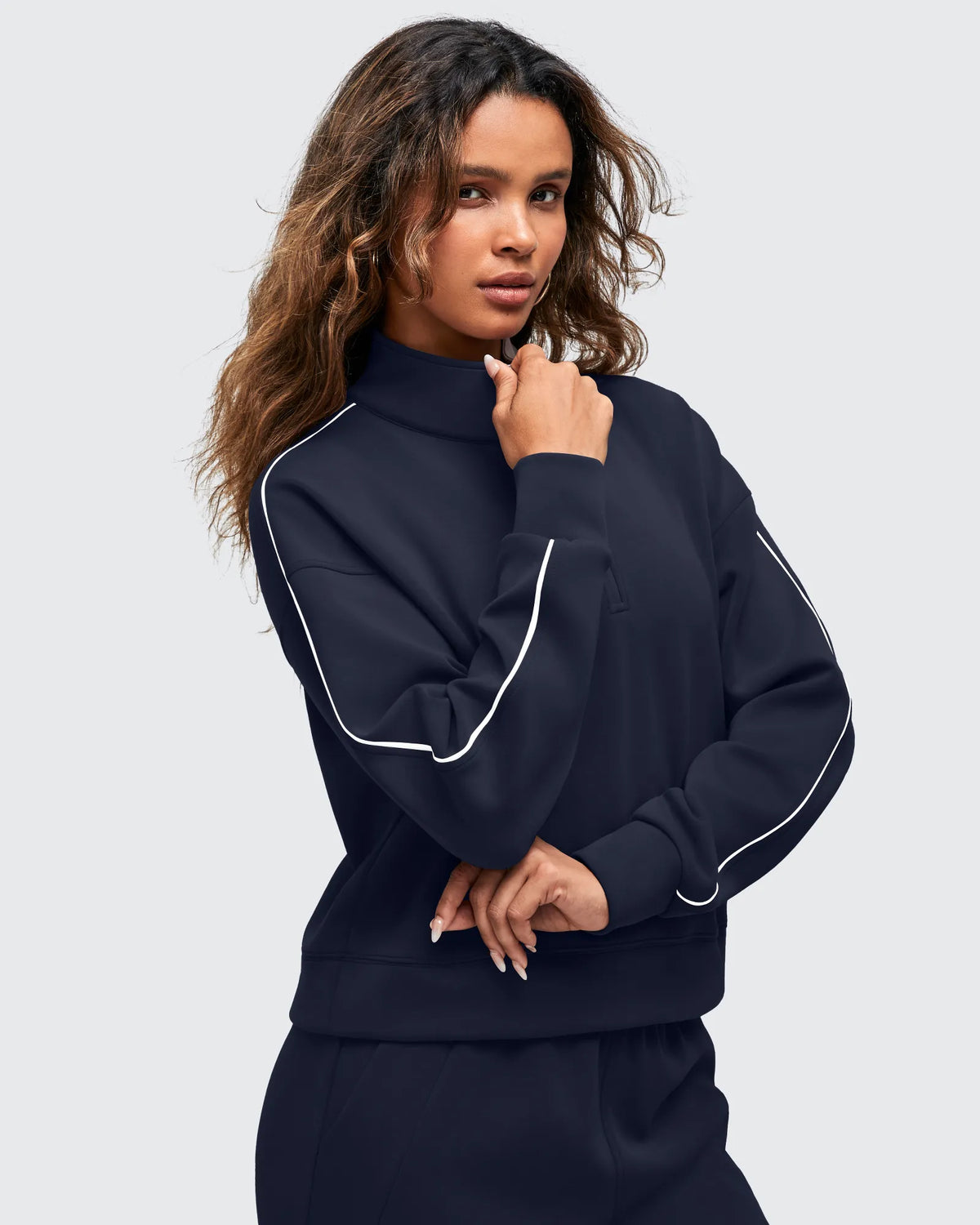 Smoofit Half-Zip White Piping Mock Neck Pullover Sweatshirts