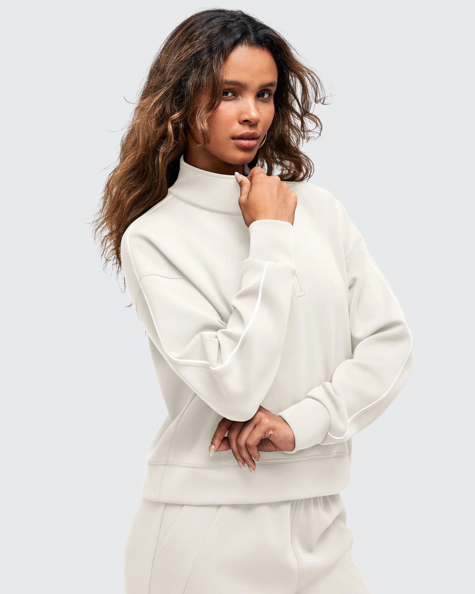 Smoofit Half-Zip White Piping Mock Neck Pullover Sweatshirts
