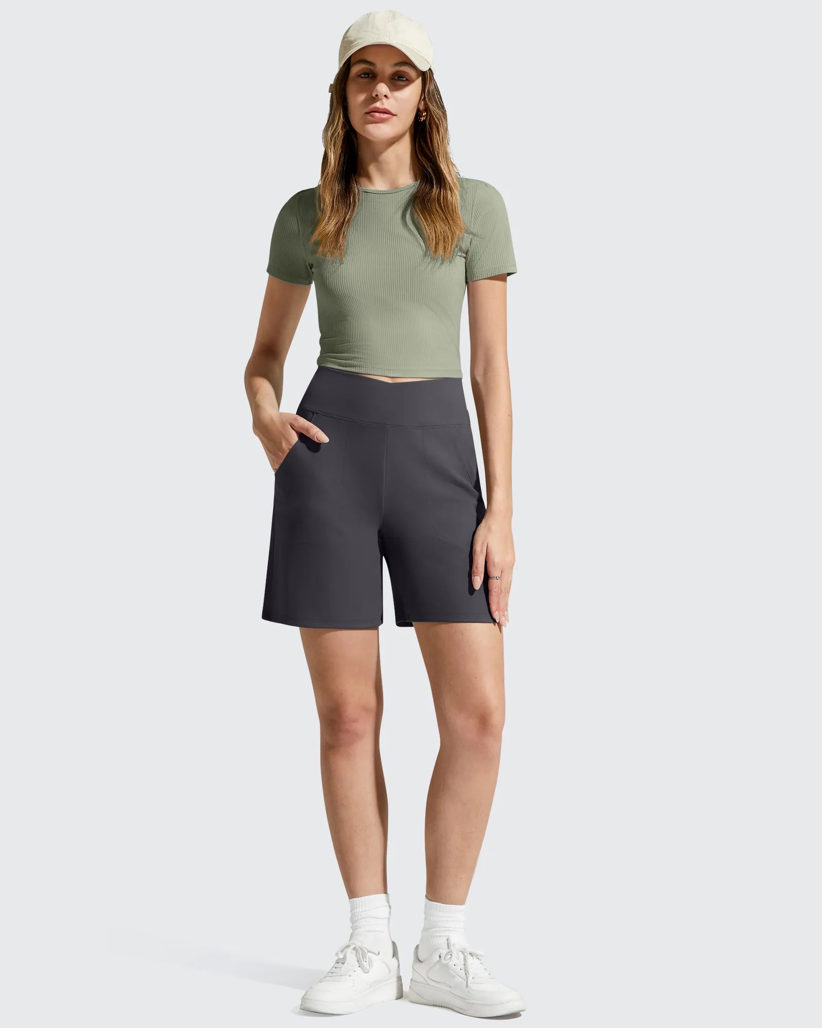 EverGoing Cross Waist Pockets Athletic Shorts 6''