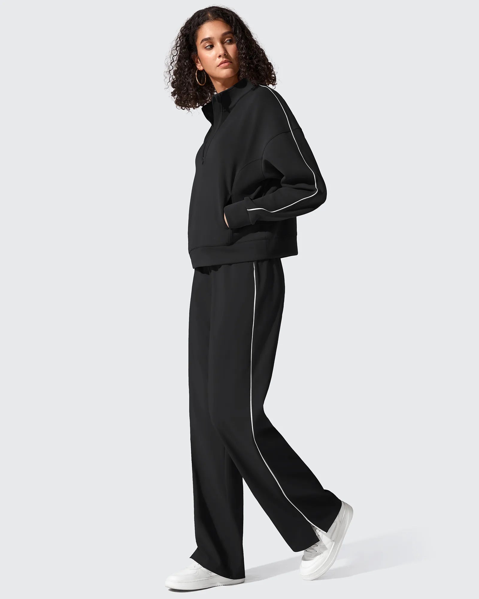 Smoofit Half-Zip White Piping Mock Neck Pullover Sweatshirts