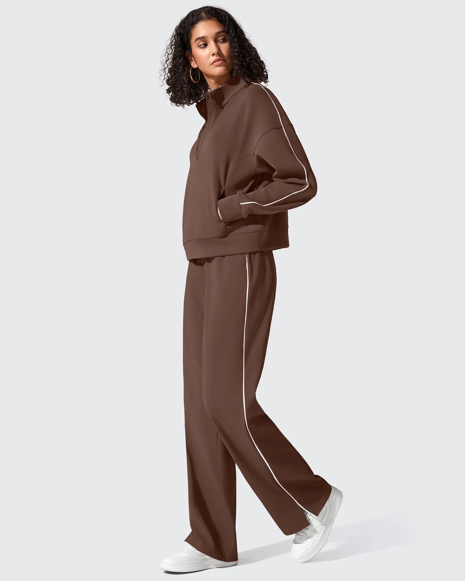 Smoofit Half-Zip White Piping Mock Neck Pullover Sweatshirts