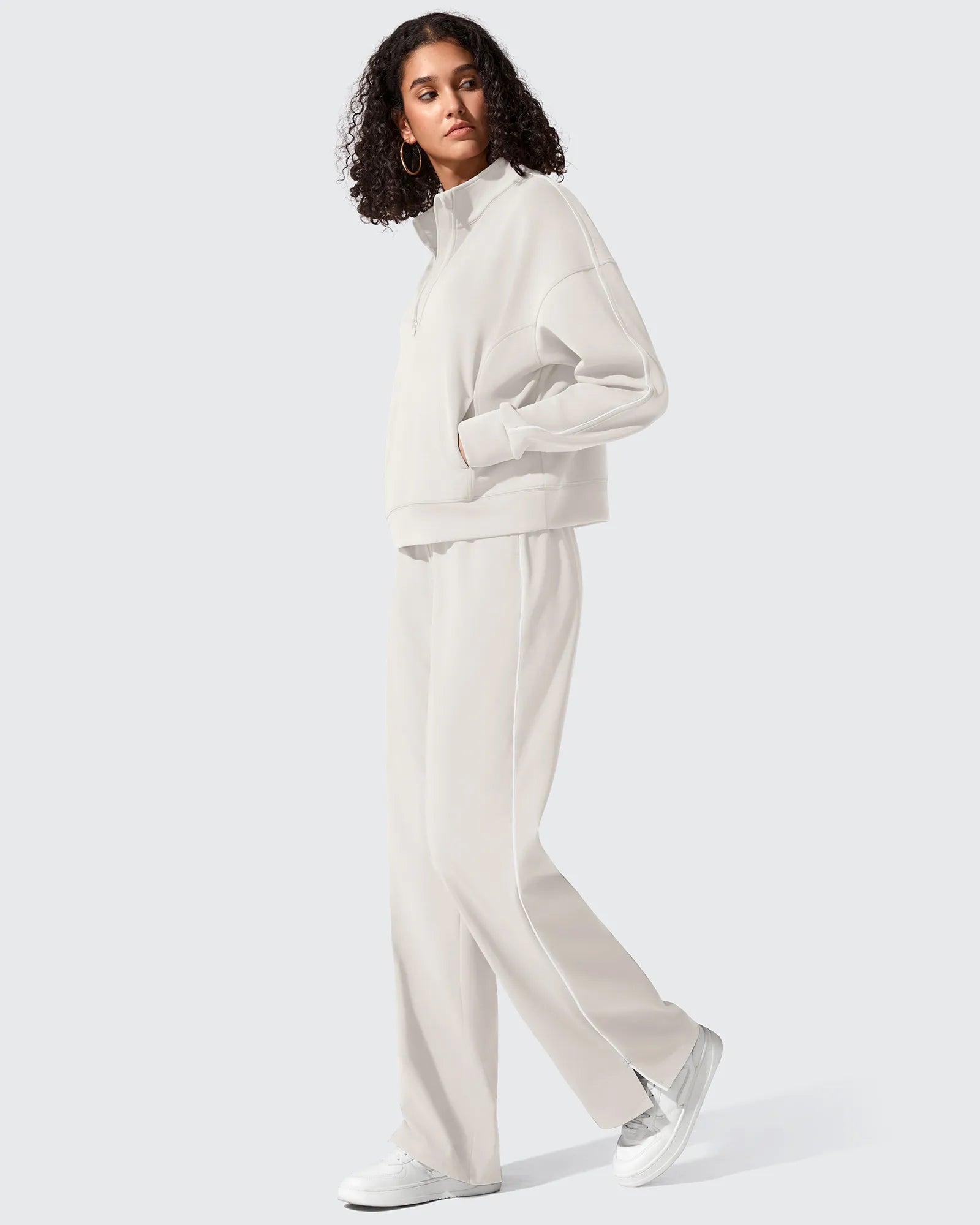 Smoofit Half-Zip White Piping Mock Neck Pullover Sweatshirts