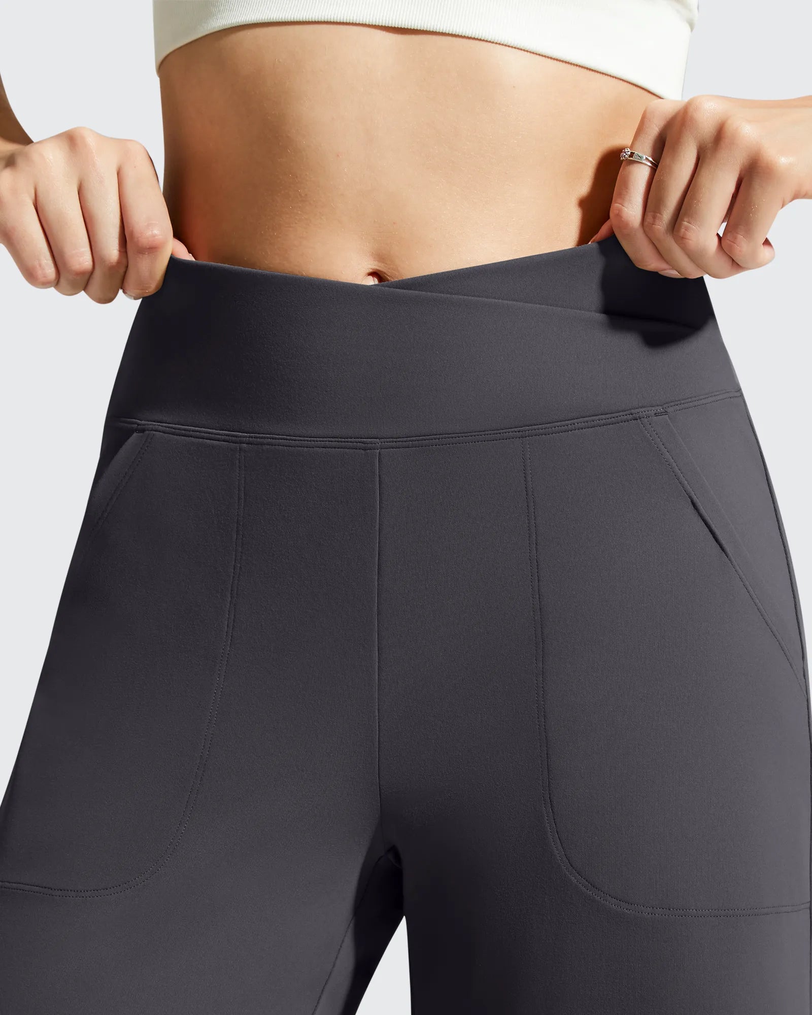 EverGoing Cross Waist Pockets Athletic Shorts 6''