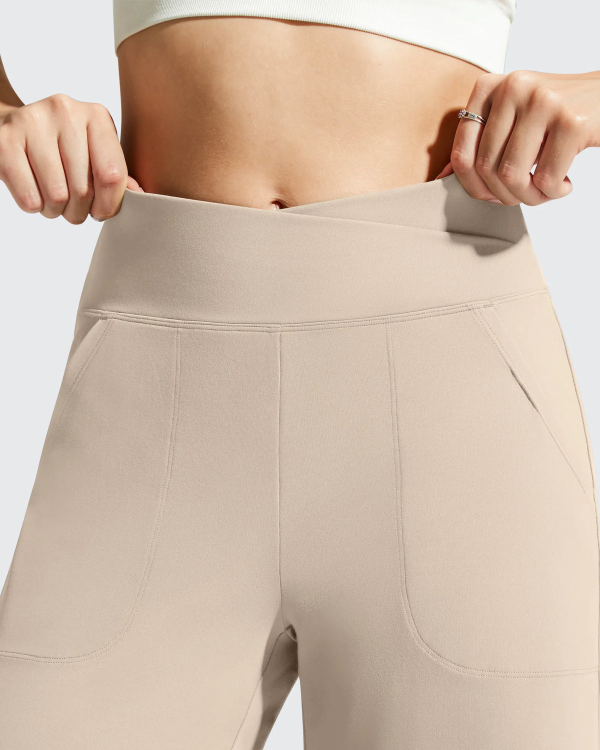 EverGoing Cross Waist Pockets Athletic Shorts 6''