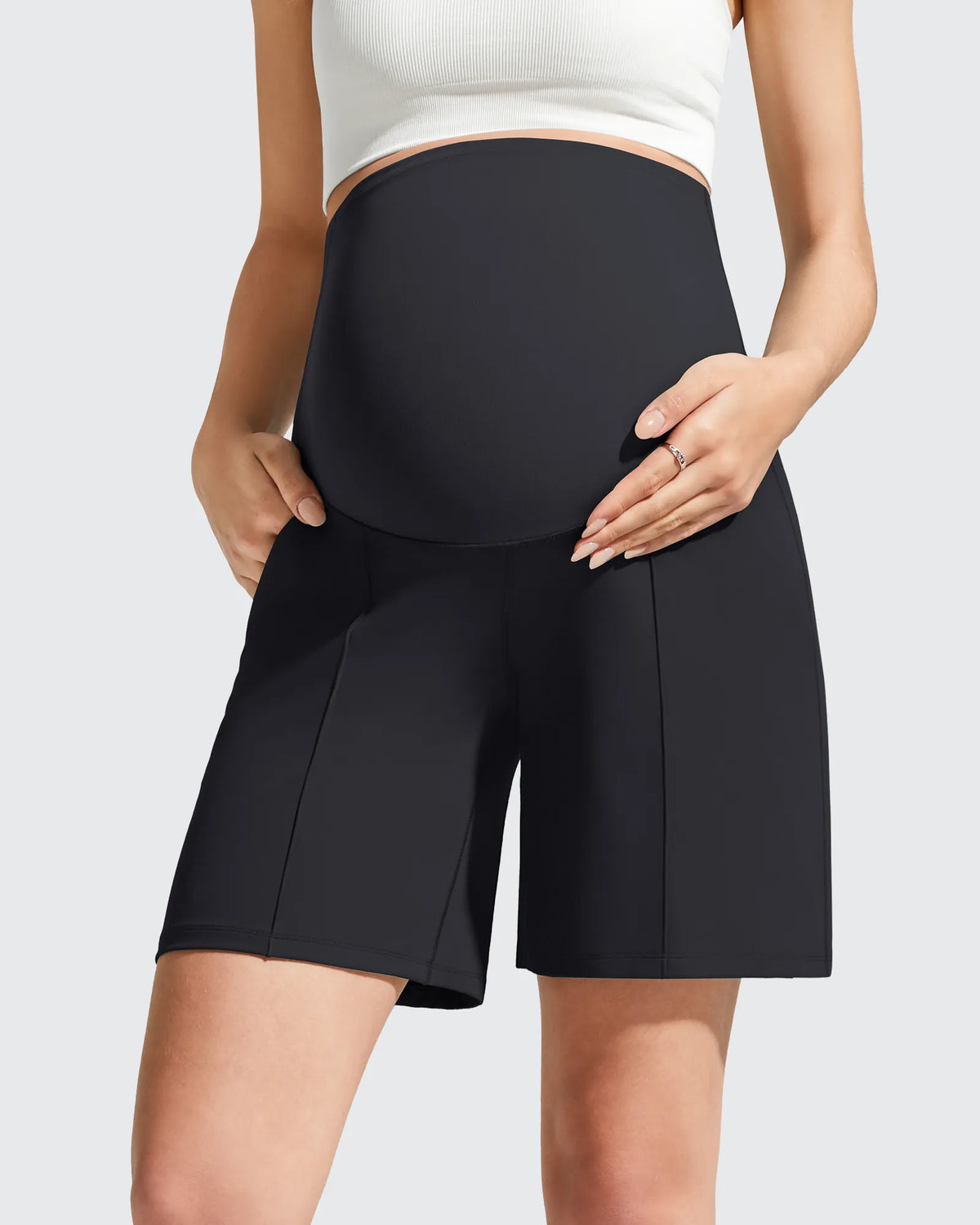 Evergoing Front Pleats Pockets Maternity Shorts