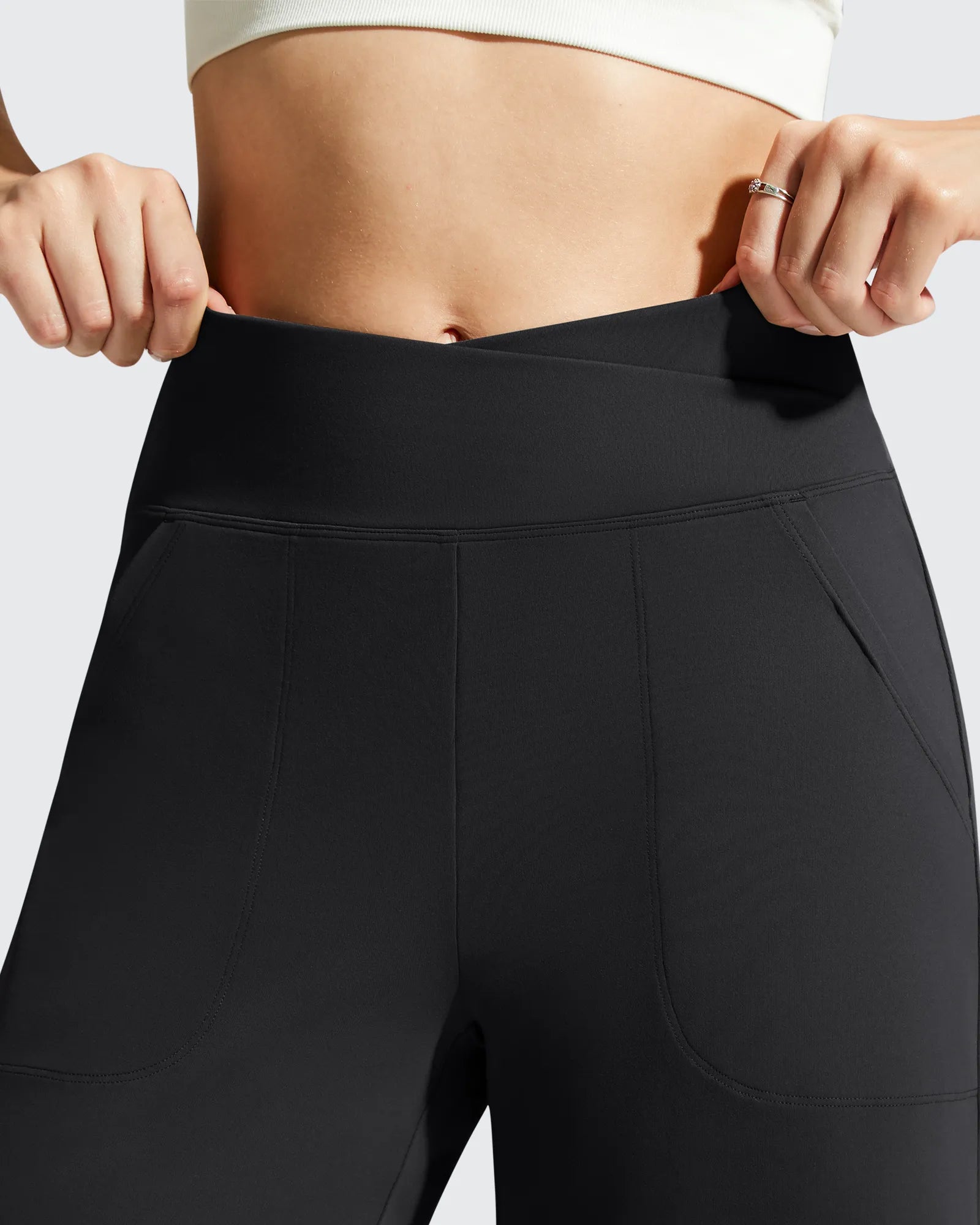 EverGoing Cross Waist Pockets Athletic Shorts 6''