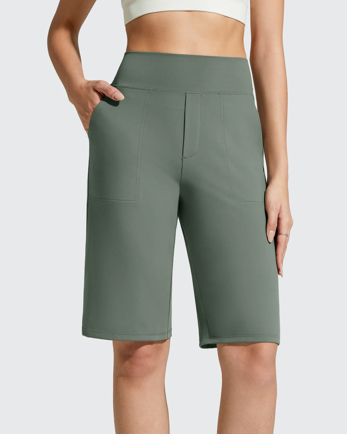 EverGoing Bermuda Pockets Knee Length Shorts 10"