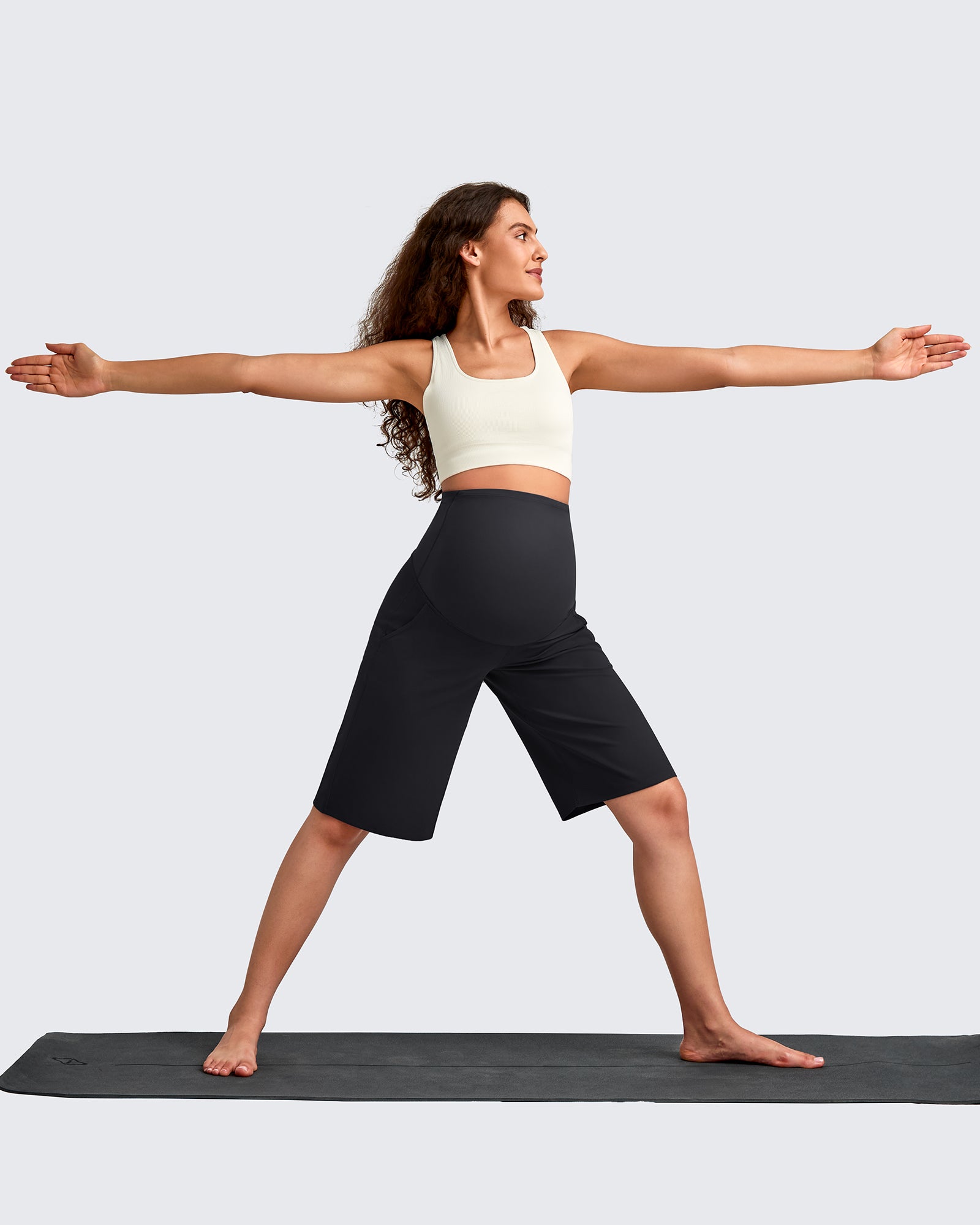 G4Free - EverGoing Maternity Athletic Bermuda Shorts 12'' -GF25EY508AA-S