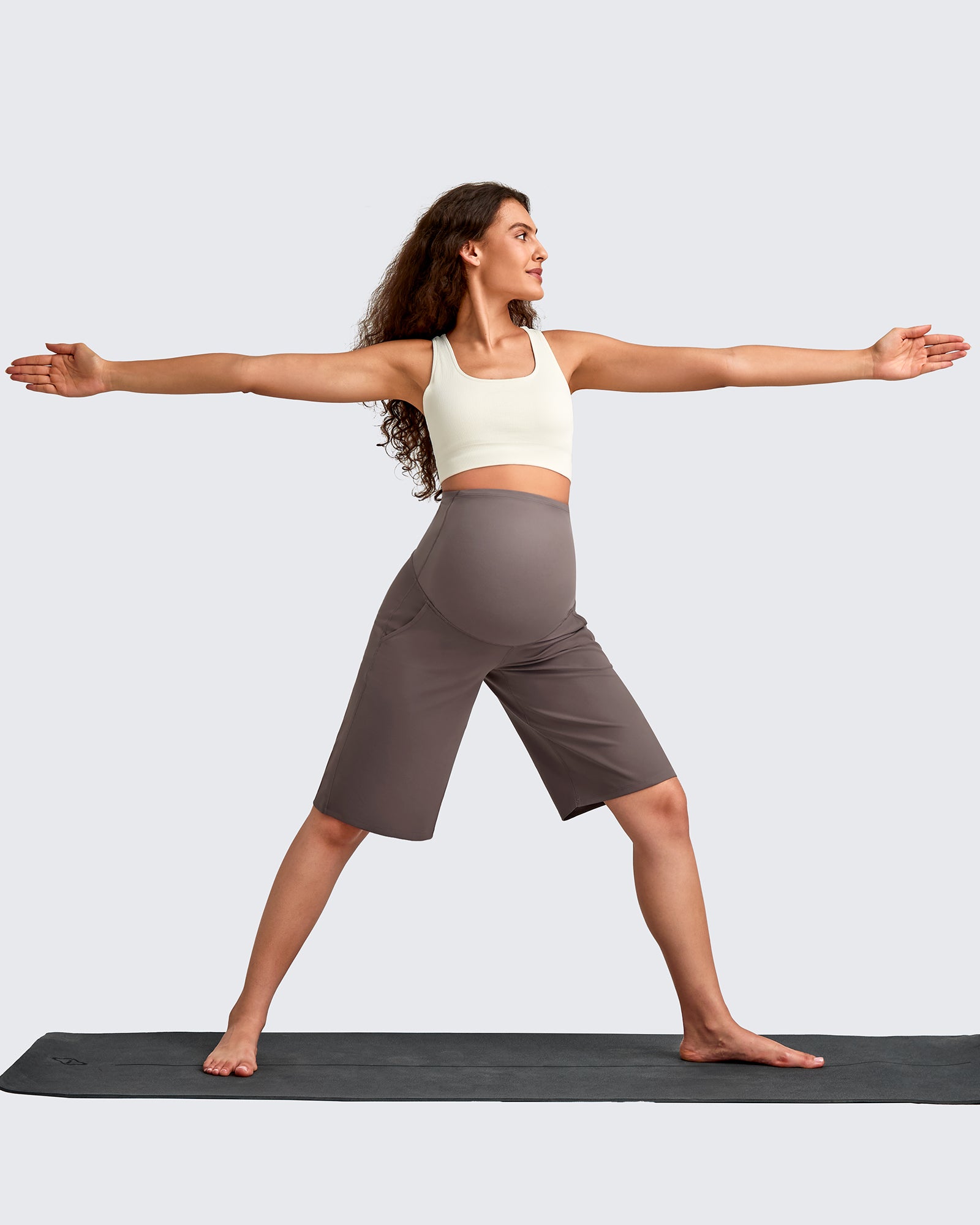 G4Free - EverGoing Maternity Athletic Bermuda Shorts 12'' -GF25EY508AA-S