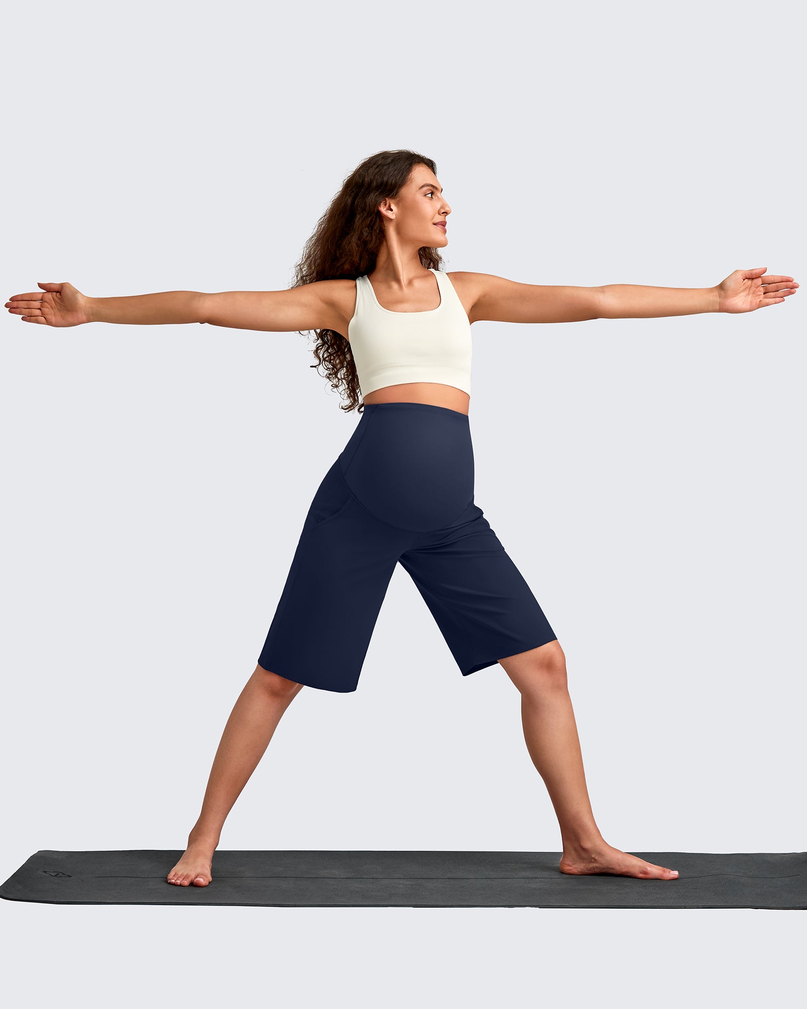 G4Free - EverGoing Maternity Athletic Bermuda Shorts 12'' -GF25EY508AA-S