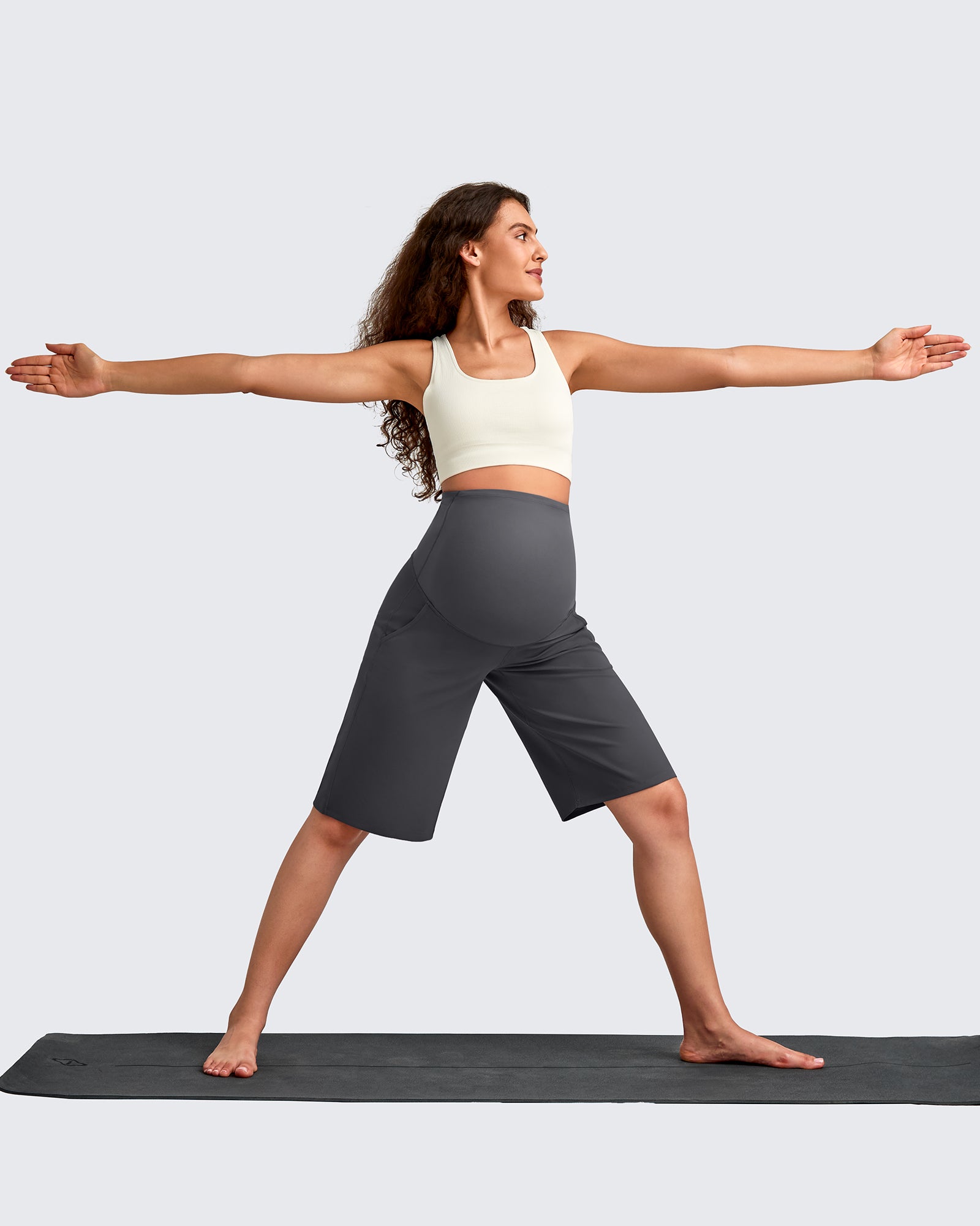 G4Free - EverGoing Maternity Athletic Bermuda Shorts 12'' -GF25EY508AA-S