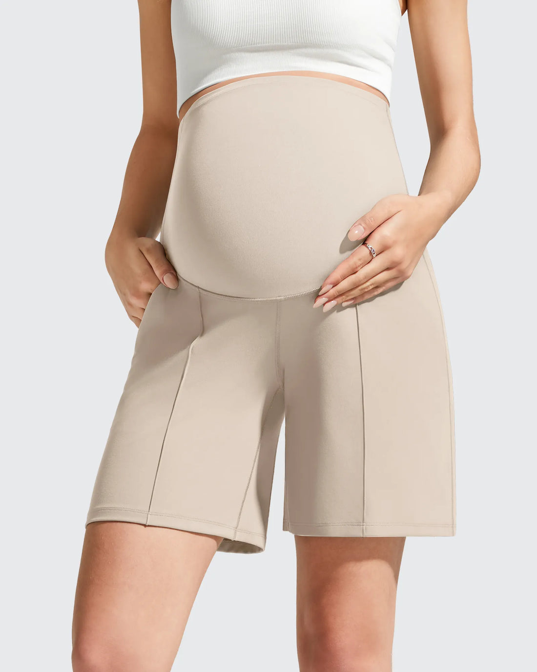 G4Free - Evergoing Front Pleats Pockets Maternity Shorts -GF26EY794F001A-S