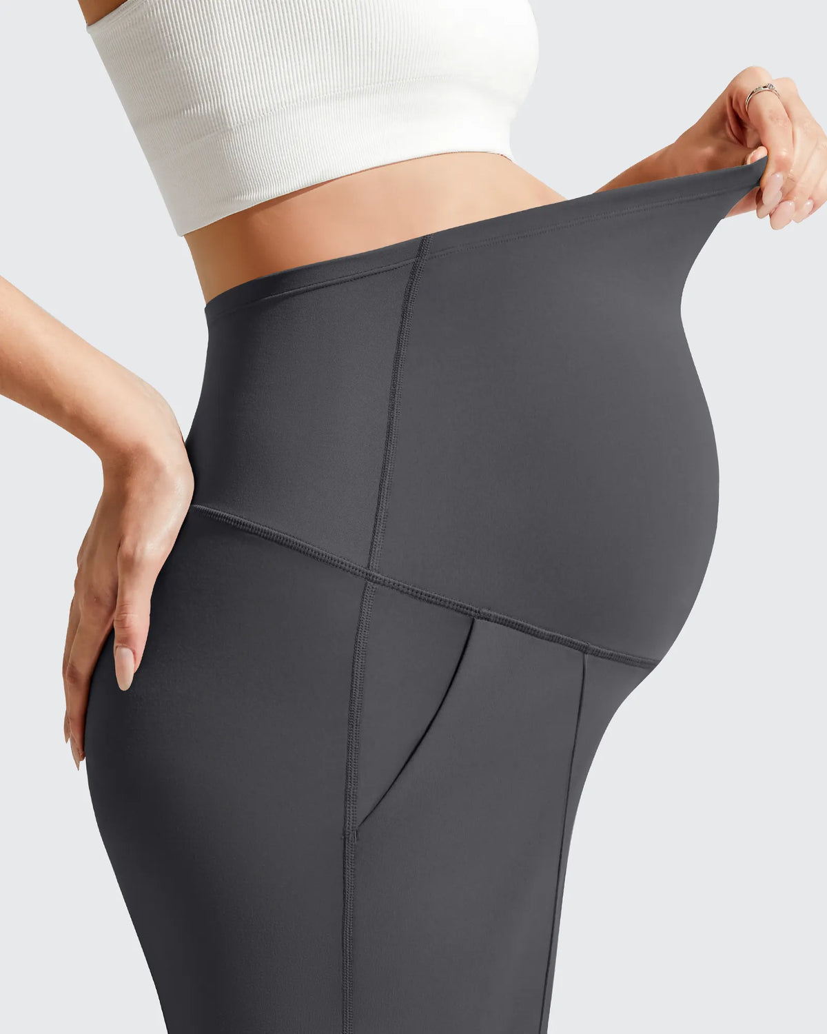 G4Free - Evergoing Front Pleats Pockets Maternity Shorts -GF26EY794F001A-S
