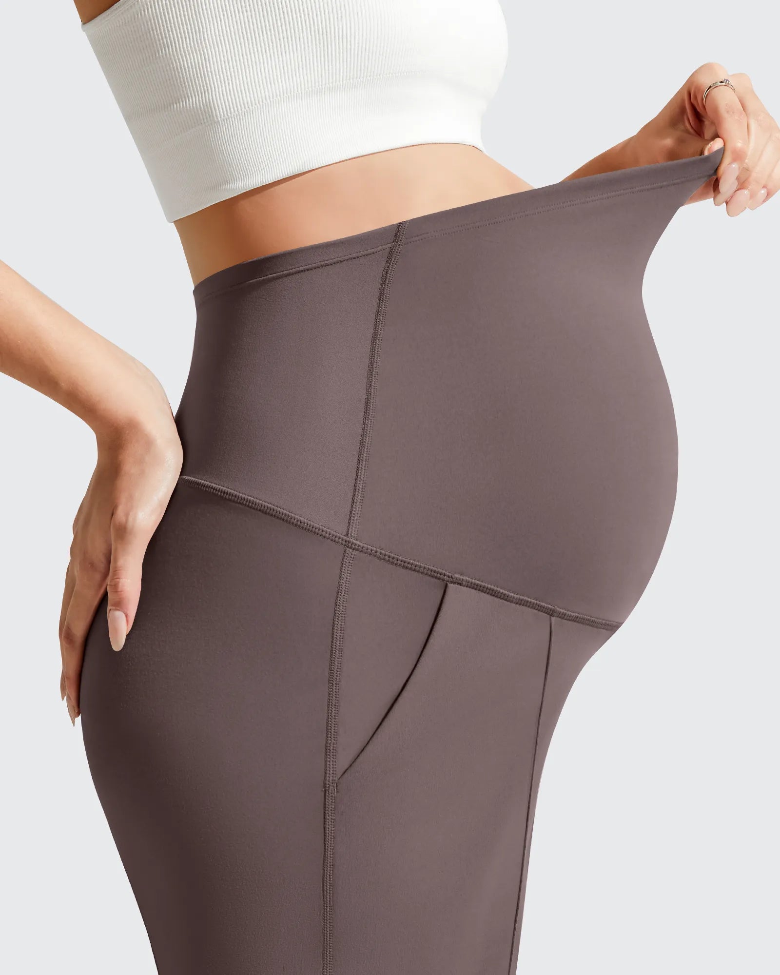 G4Free - Evergoing Front Pleats Pockets Maternity Shorts -GF26EY794F001A-S
