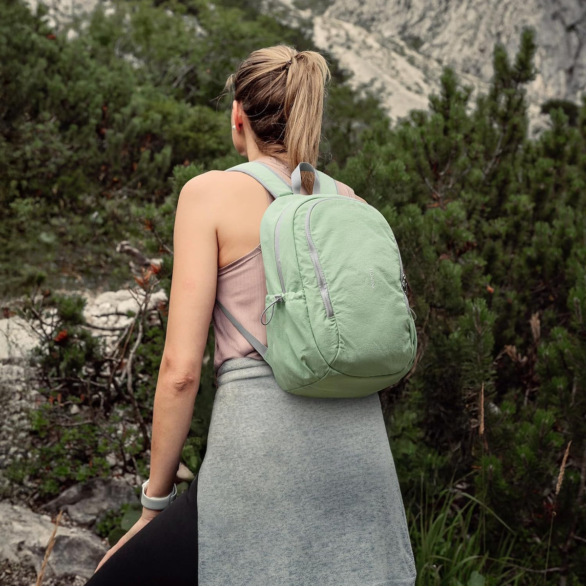 G4Free - G4Free 15L Water-Resistant Hiking Backpack Adjustable Chest Strap -TN25B521C