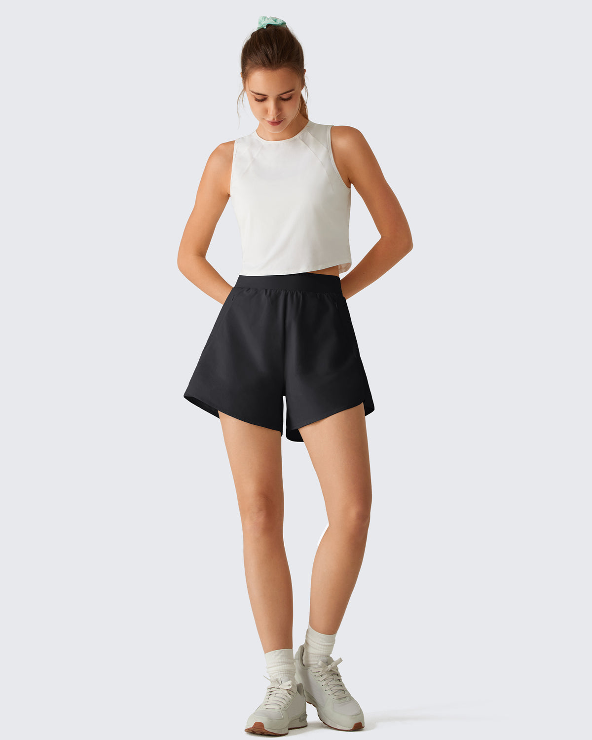 G4Free - G4Free Chillwhisp 2.5" Dolphin Hem Running Shorts with Pockets -GF26E842A001A-S