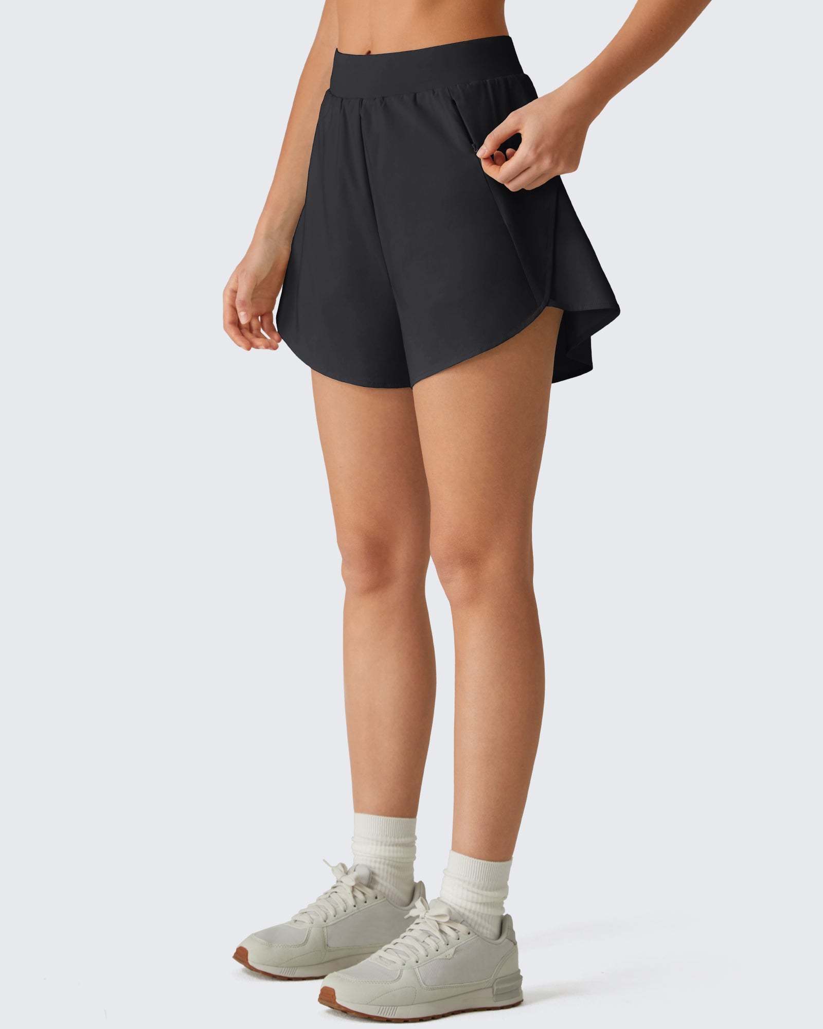 G4Free - G4Free Chillwhisp 2.5" Dolphin Hem Running Shorts with Pockets -GF26E842A001A-S