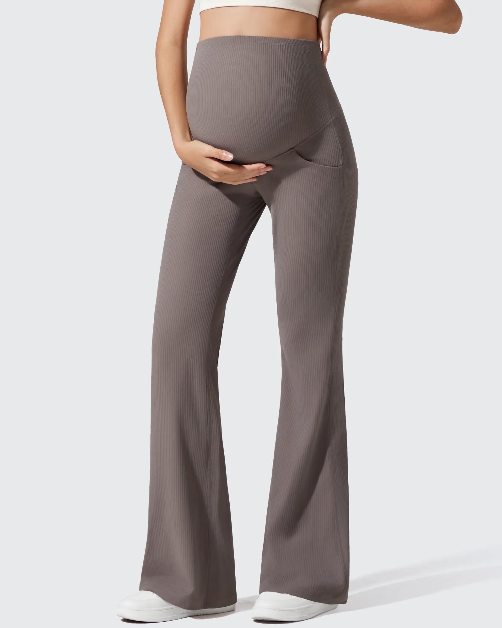 G4Free - Ribbed Maternity Flare Yoga Pants with Pockets -GF25AY587AA-S