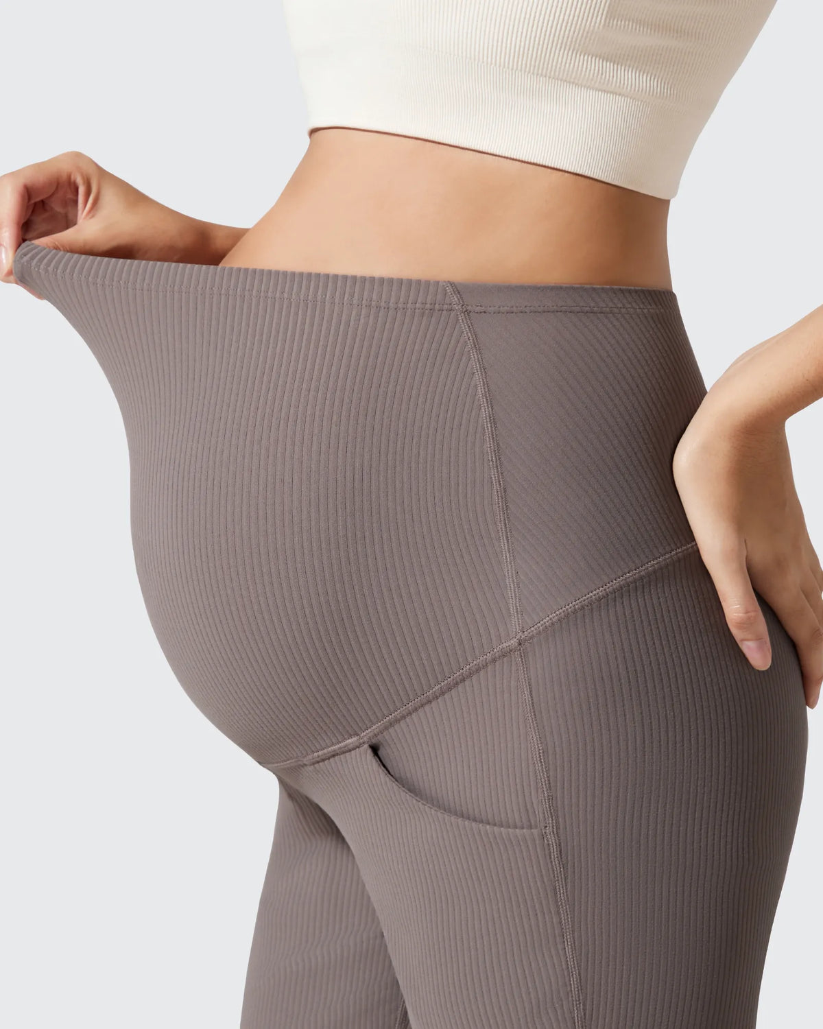 G4Free - Ribbed Maternity Flare Yoga Pants with Pockets -GF25AY587AA-S